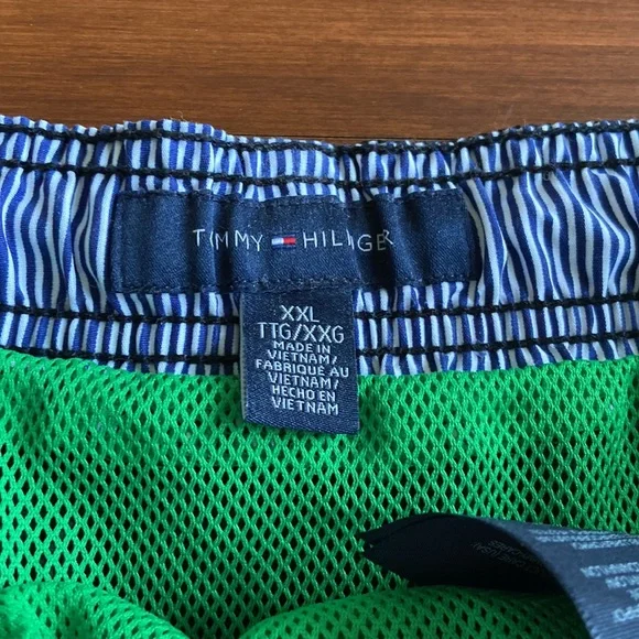 Tommy Hilfiger Black Mesh Interior Pocketed Mens Swim Trunks - Picture 7 of 8